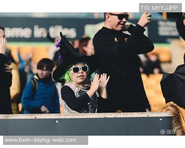 足球明星们如何庆祝万圣节 他们的惊艳装扮与搞笑瞬间大公开 足球明星们如何庆祝万圣节 他们的惊艳装扮与搞笑瞬间大公开